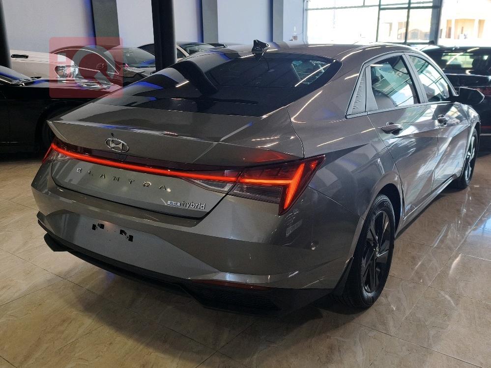 هیۆندای ئەلەنترا